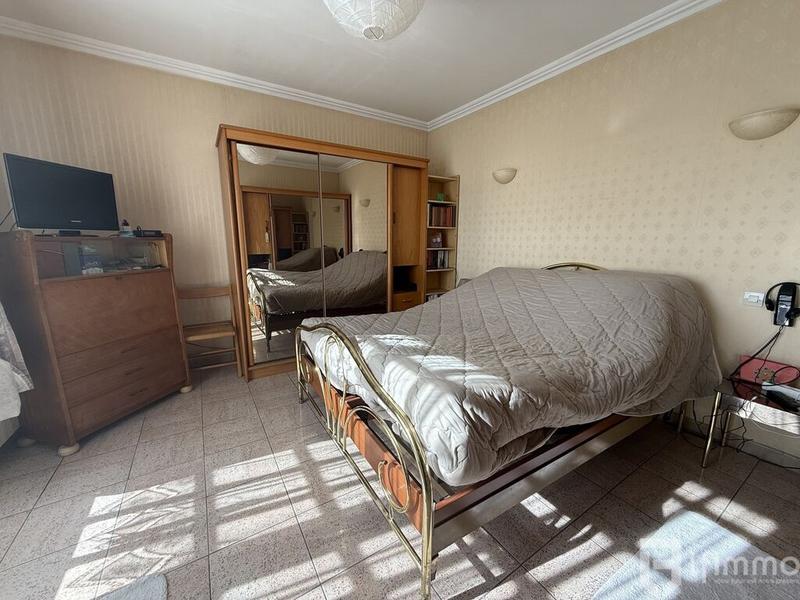 Pavillon - 200 m² - 8 pièces