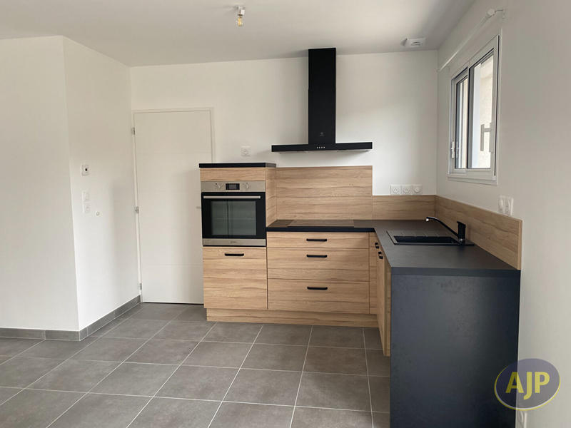 Maison - 81 m² - 4 pièces