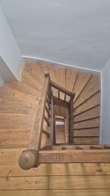 Maison - 180 m² - 6 pièces