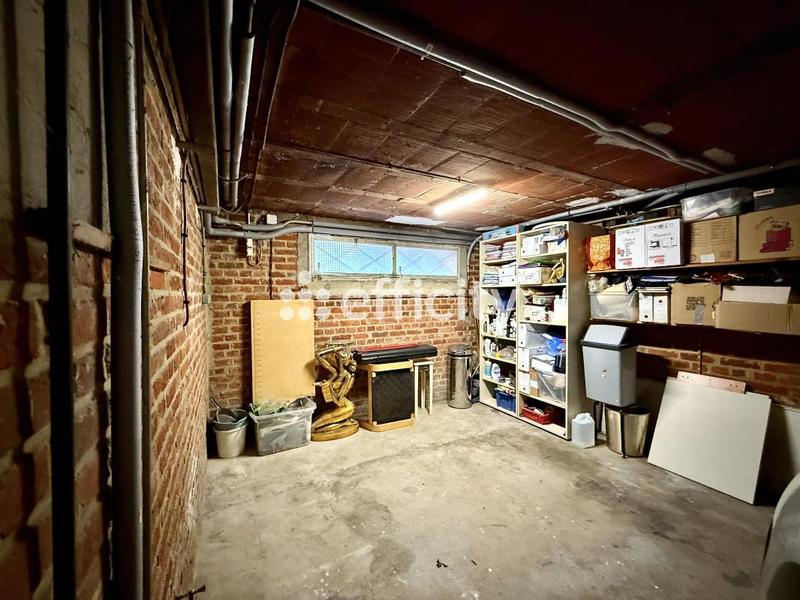 Pavillon - 179 m² - 9 pièces