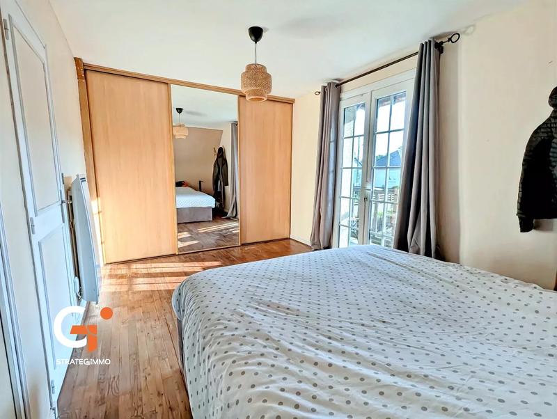 Maison - 104 m² - 4 pièces
