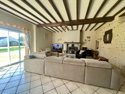 Maison - 284 m² - 7 pièces