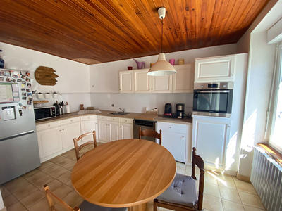 Maison - 148 m² - 8 pièces