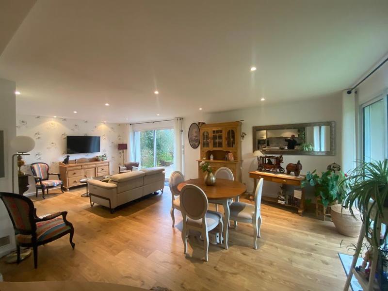 Maison - 142 m² - 5 pièces