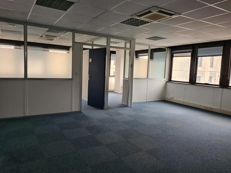Bureau - 550 m²