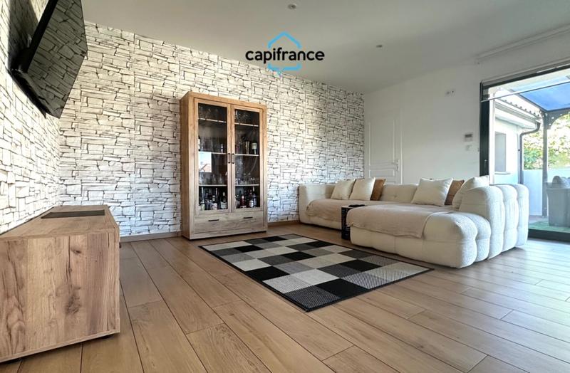 Maison - 90 m² - 4 pièces