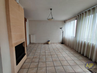 Maison - 160 m² - 8 pièces