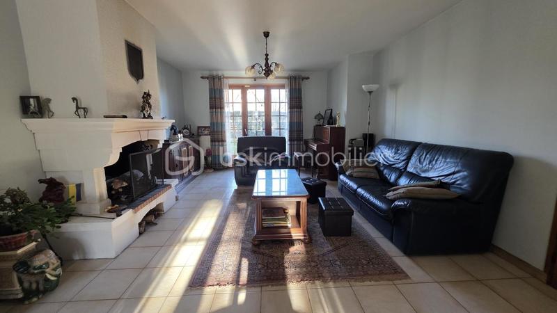 Maison - 169 m² - 8 pièces