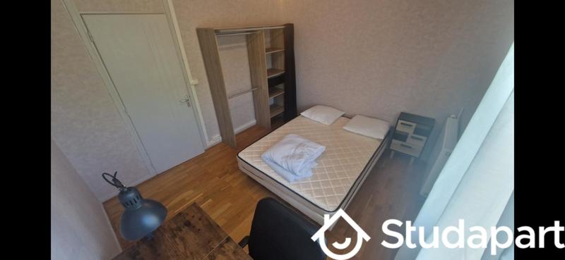 Chambre - 16 m² - 1 pièce