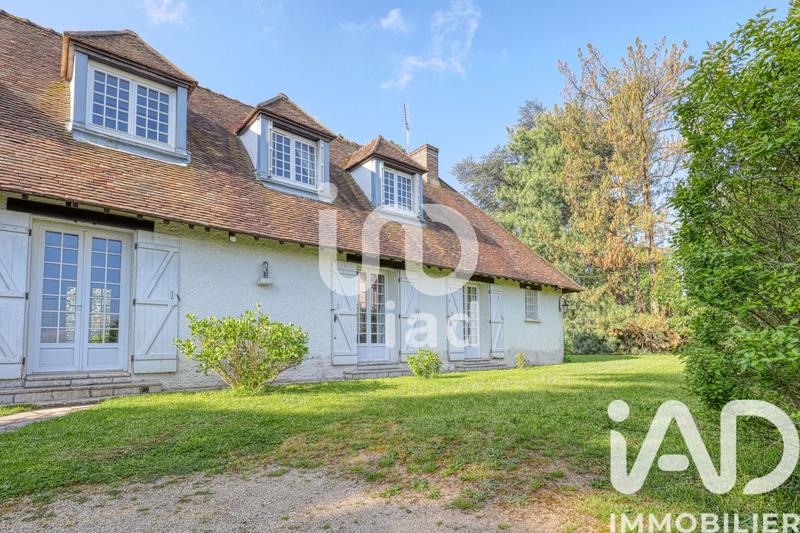 Maison - 232 m² - 7 pièces