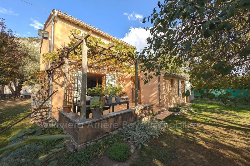 Maison - 93 m² - 5 pièces