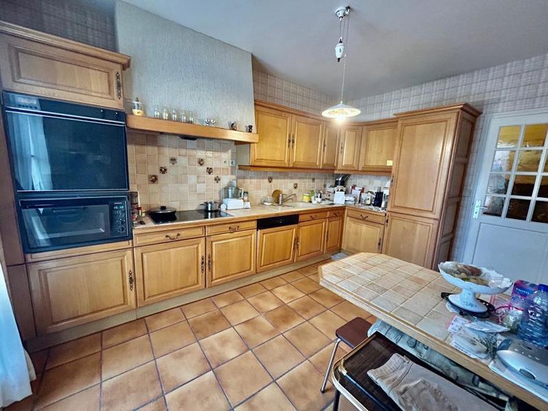 Maison - 292 m² - 5 pièces