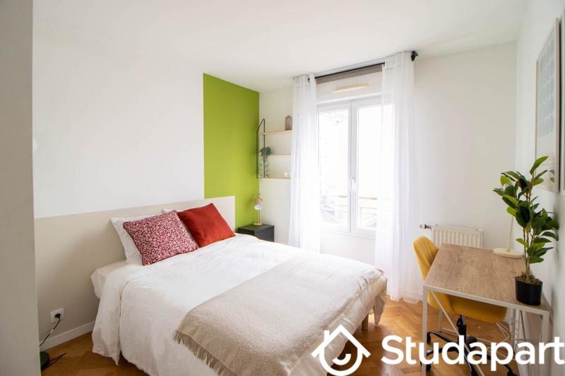 Chambre - 12 m² - 1 pièce