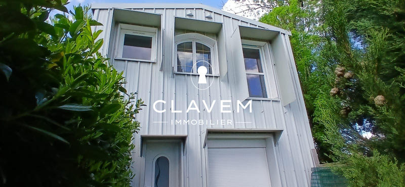 Maison ancienne - 117 m² - 8 pièces