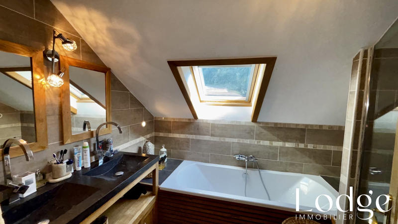 Appartement - 82 m² - 3 pièces