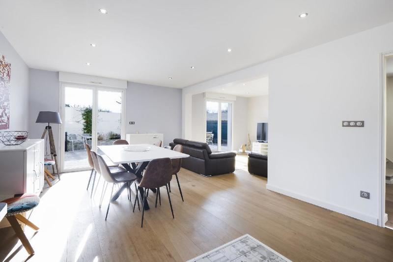 Maison - 106 m² - 5 pièces