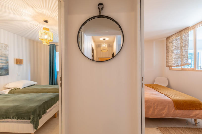 Maison - 330 m² - 10 pièces