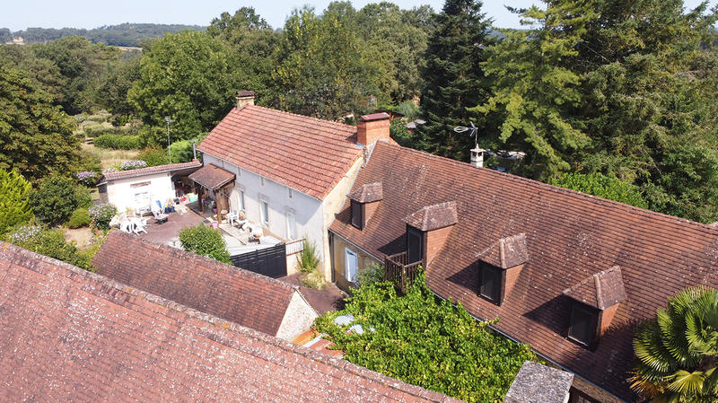 Maison - 187 m² - 10 pièces