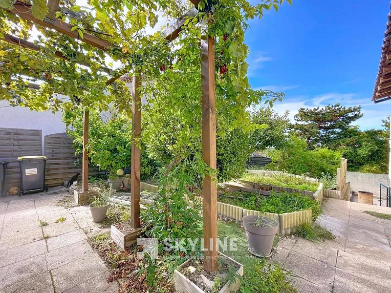 Maison - 147 m² - 7 pièces