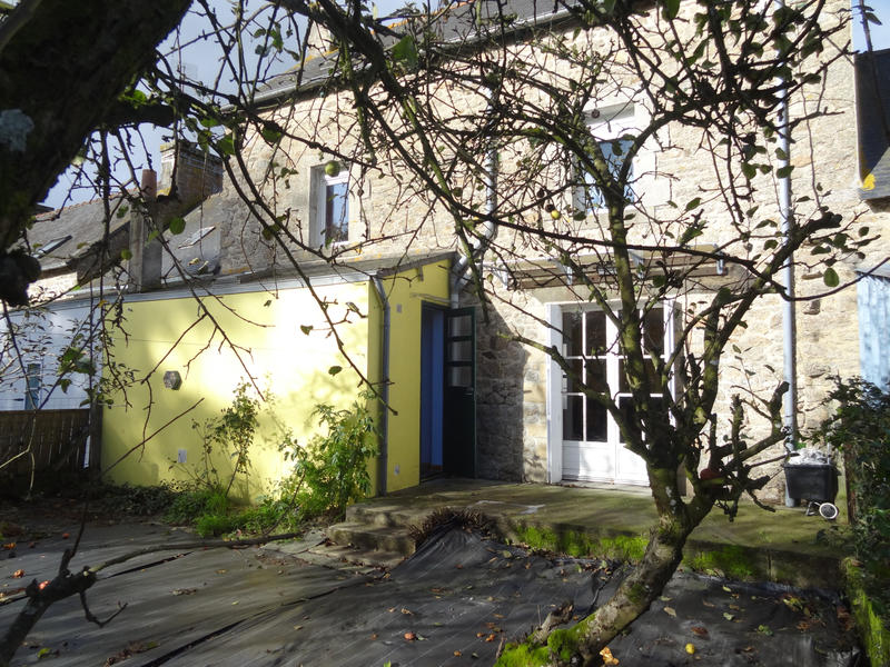 Maison - 96 m² - 5 pièces