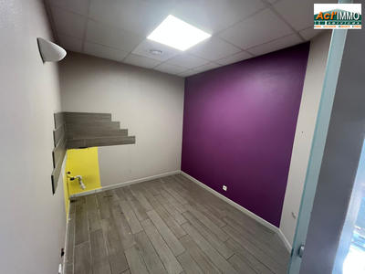 Local commercial - 52 m² - 3 pièces