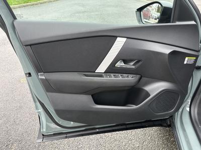 Citroën C4 Hybrid e-Dcs6 136 Plus