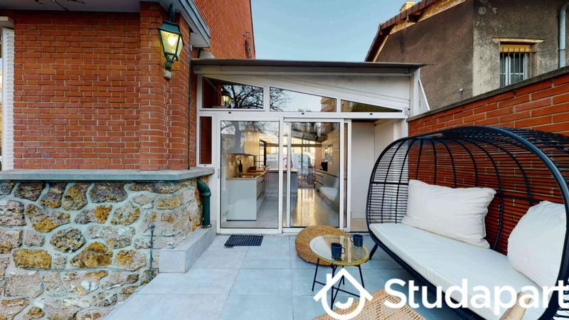 Chambre - 11 m² - 1 pièce