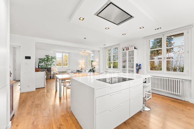 Maison - 207 m² - 6 pièces