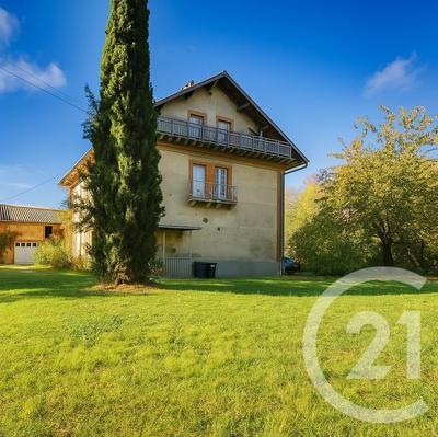 Maison - 400 m² - 8 pièces