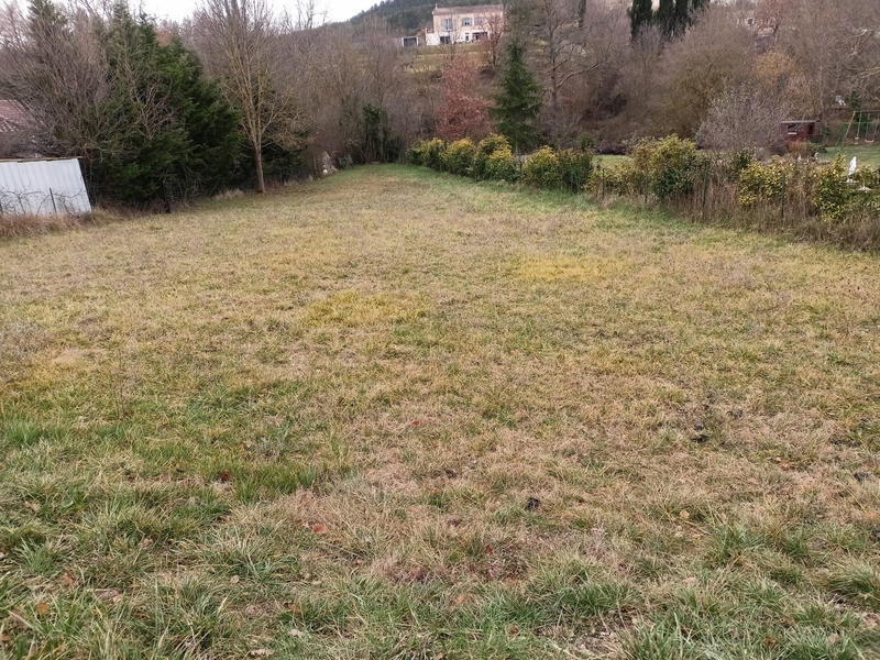 Terrain - 700 m²