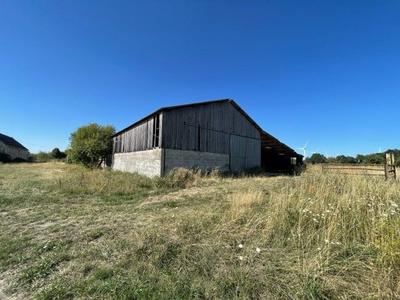 Ferme - 1 800 m² - 4 pièces