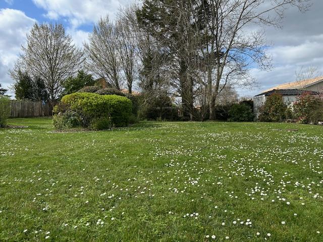 Terrain constructible - 496 m²