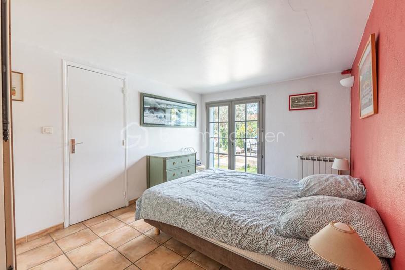 Maison - 259 m² - 9 pièces
