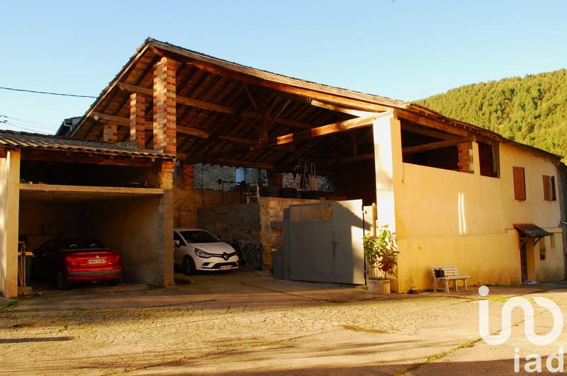 Maison - 280 m² - 11 pièces