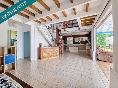 Maison - 104 m² - 5 pièces