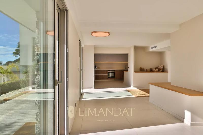 Villa - 440 m² - 8 pièces