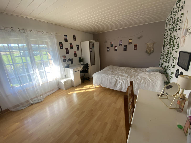 Maison - 180 m² - 7 pièces