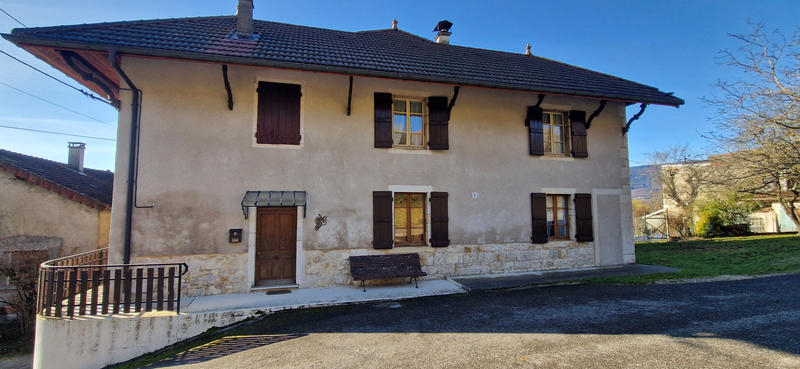 Maison de village - 171 m² - 10 pièces