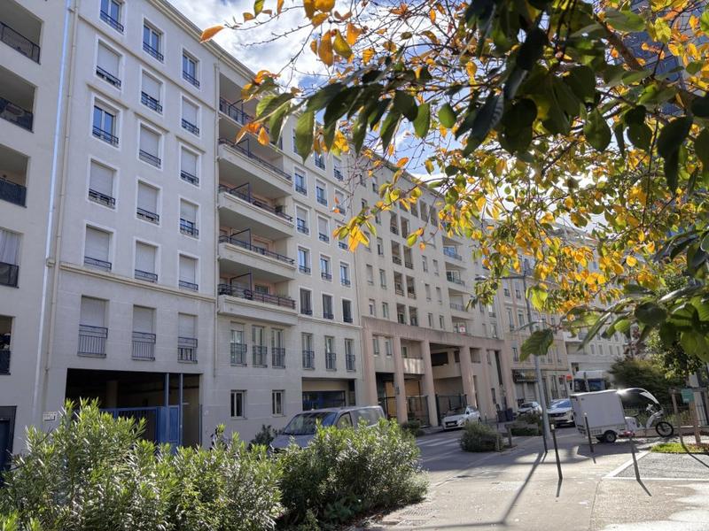 Appartement - 76 m² - 4 pièces