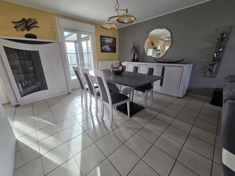 Pavillon - 95 m² - 5 pièces