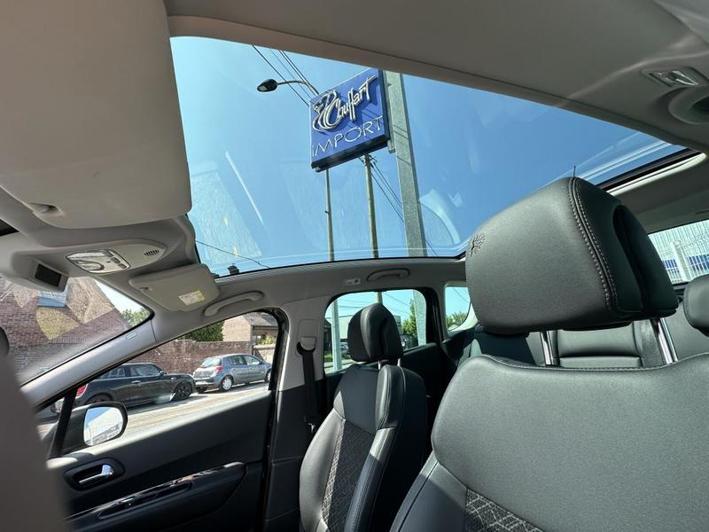 Peugeot 3008 Allure 1.6 Hdi 120 Cv Toit Pano Affichage Tête Haute