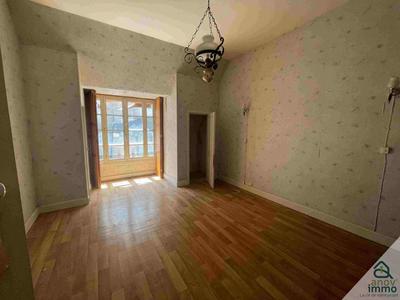 Maison de village - 80 m² - 4 pièces