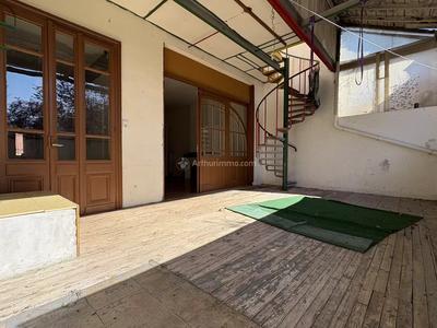 Maison - 97 m² - 3 pièces