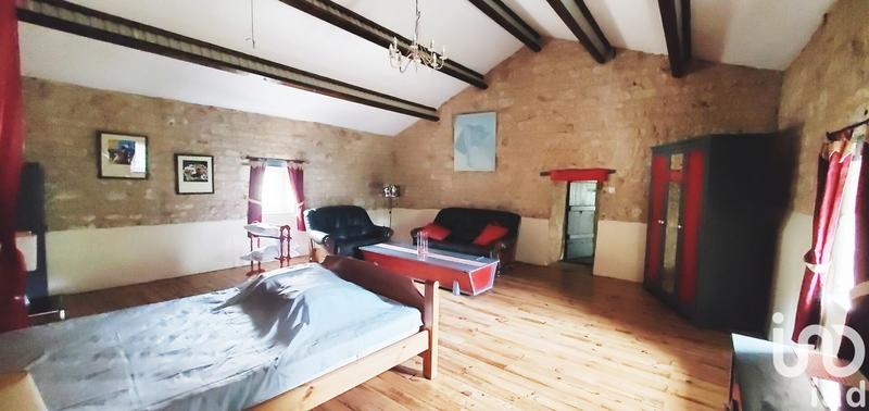 Maison - 225 m² - 9 pièces