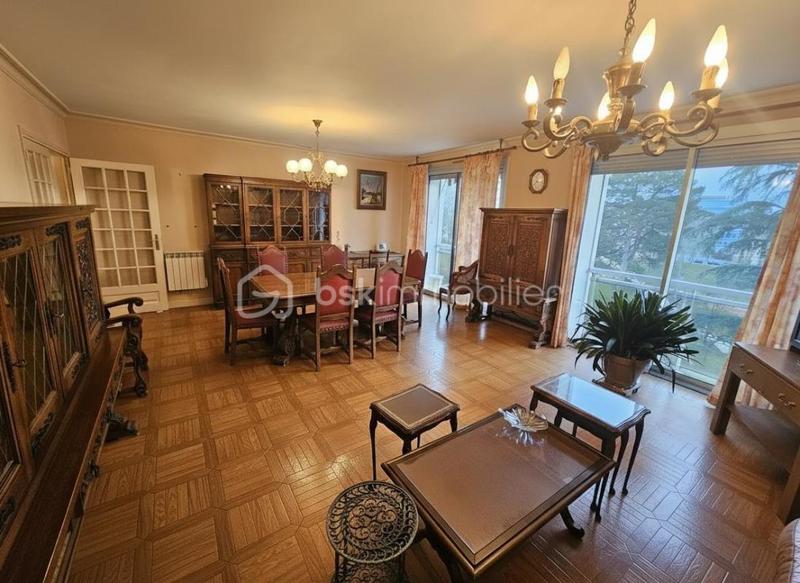 Appartement - 92 m² - 4 pièces