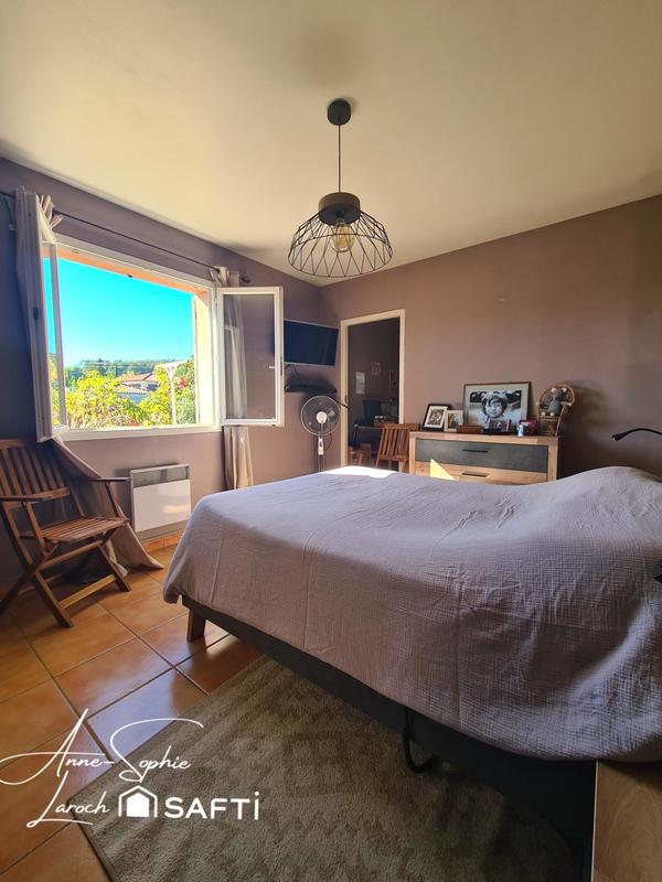 Maison - 127 m² - 7 pièces