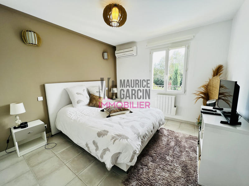 Maison - 203 m² - 7 pièces