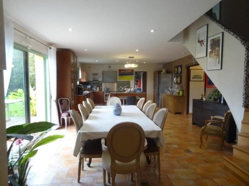 Maison - 190 m² - 6 pièces