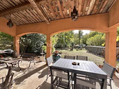 Maison traditionnelle - 126 m² - 5 pièces