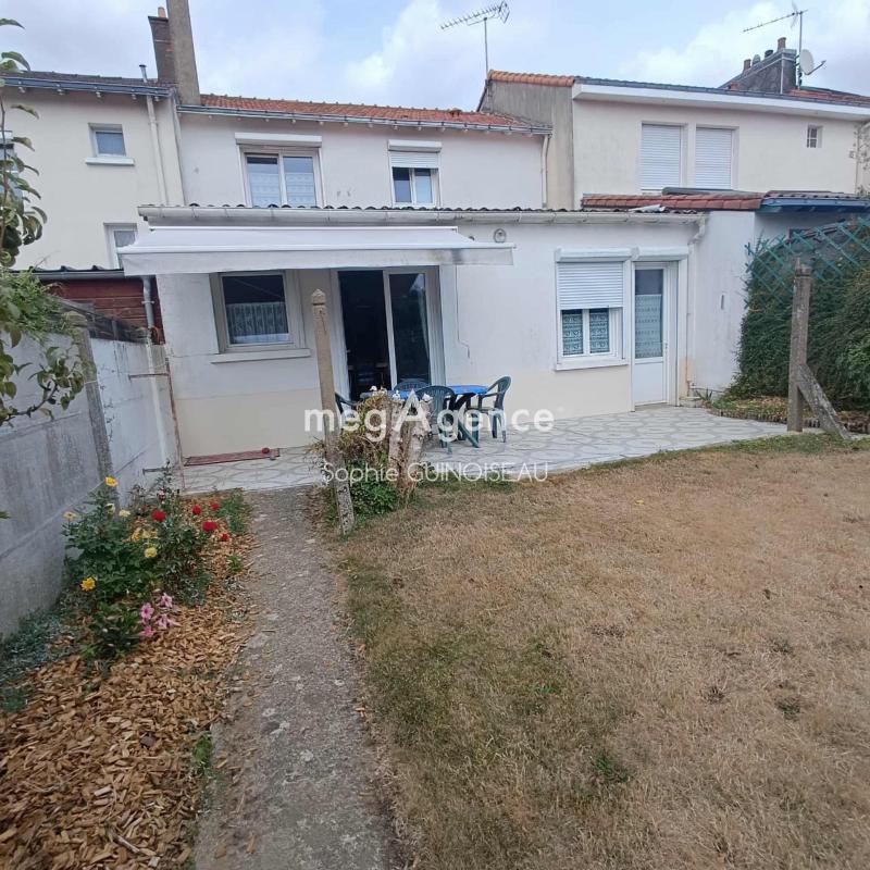 Maison - 85 m² - 4 pièces